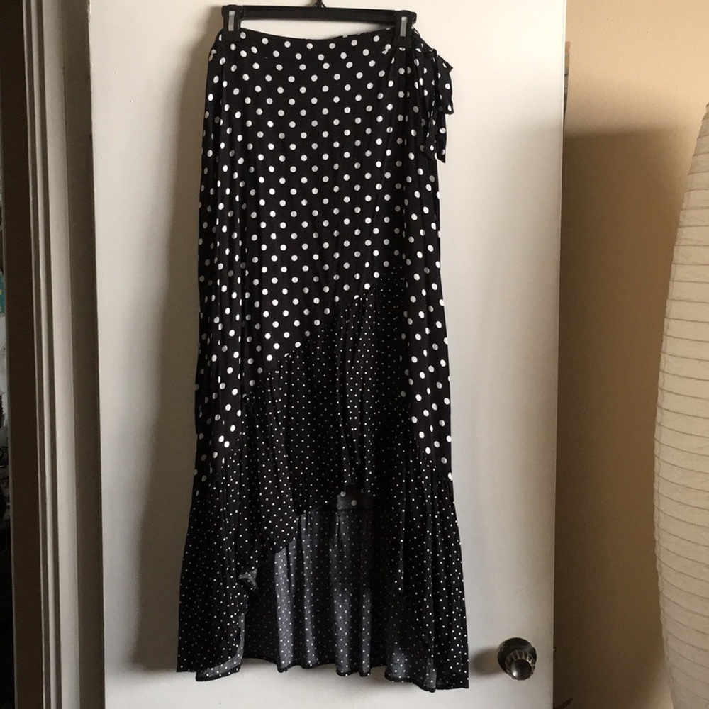 Torrid Polka Dot Maxi wrap skirt Size 2